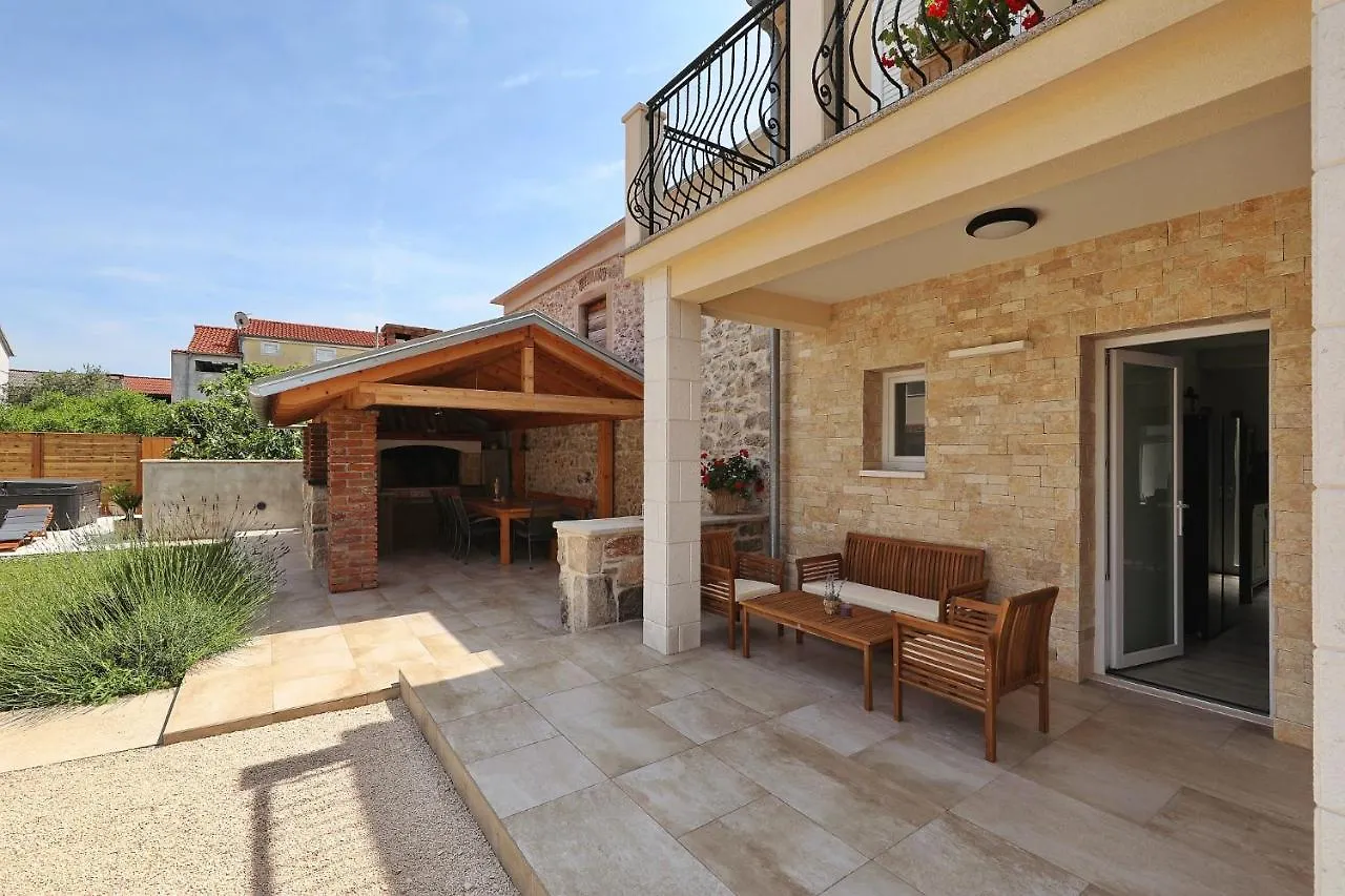 Villa Dobrila Sukošan Kroatië